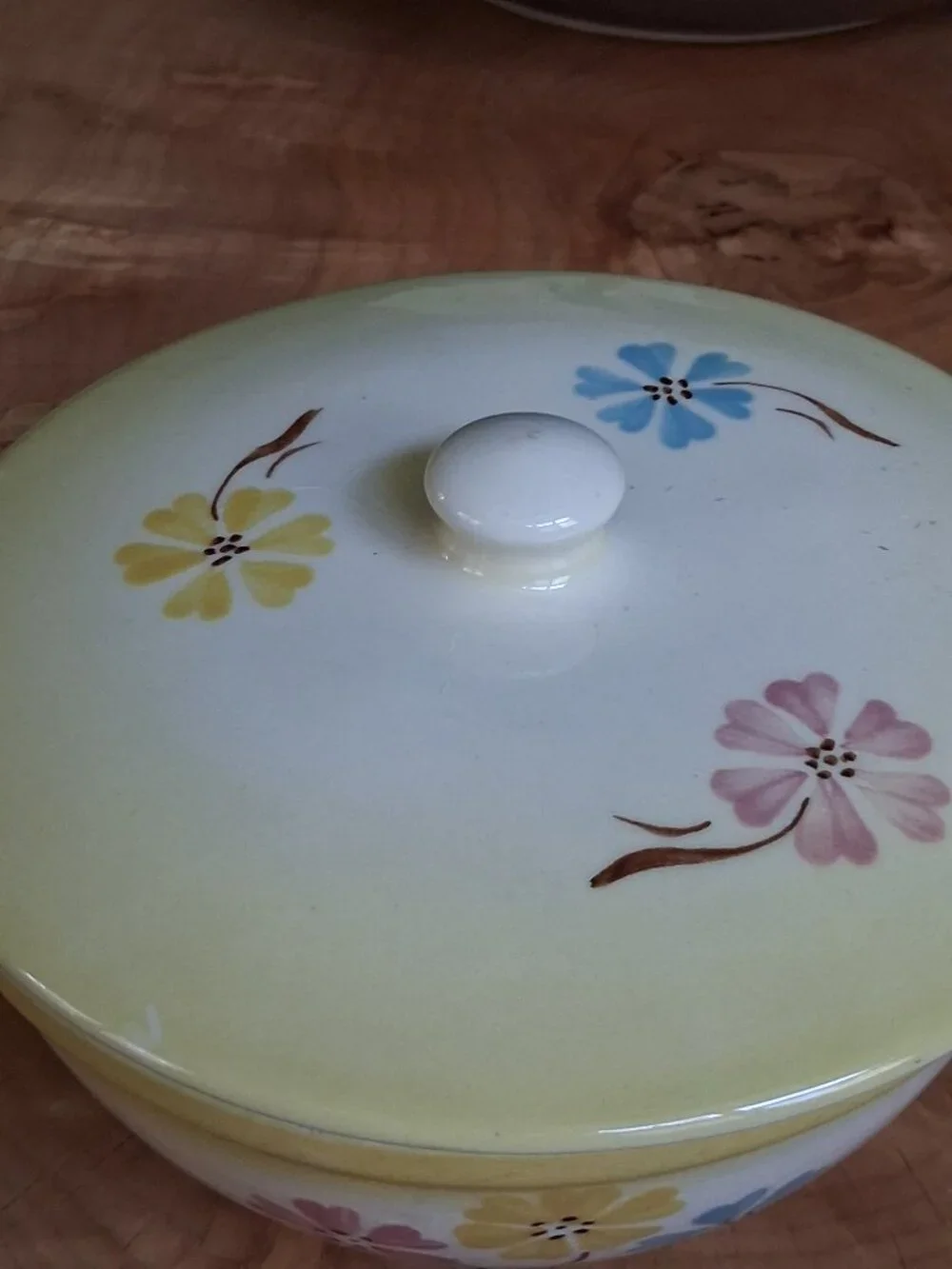 1949 Hull Pottery Cinderella Blossom Covered Casserole Dish Oven‑Serve